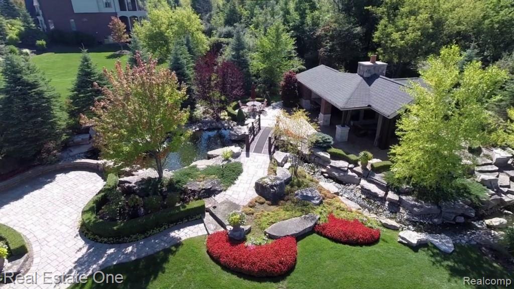 5489 Whitehall Boulevard Rochester, MI 48306 - Photo 37 of 37 ProAirVideos-5489 Whitehall-00017.jpg