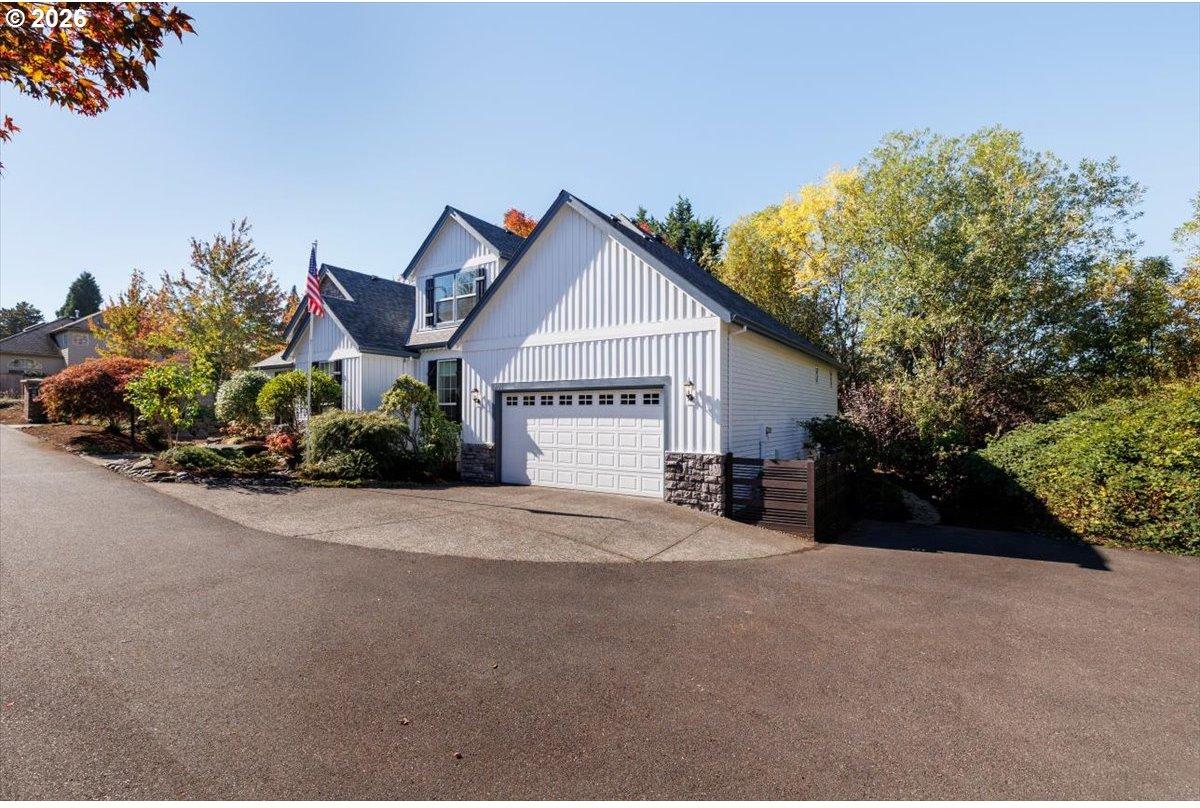3756 Northwest Kaiser Road Portland, OR 97229 - Photo 3 of 43 Gallery Image 3