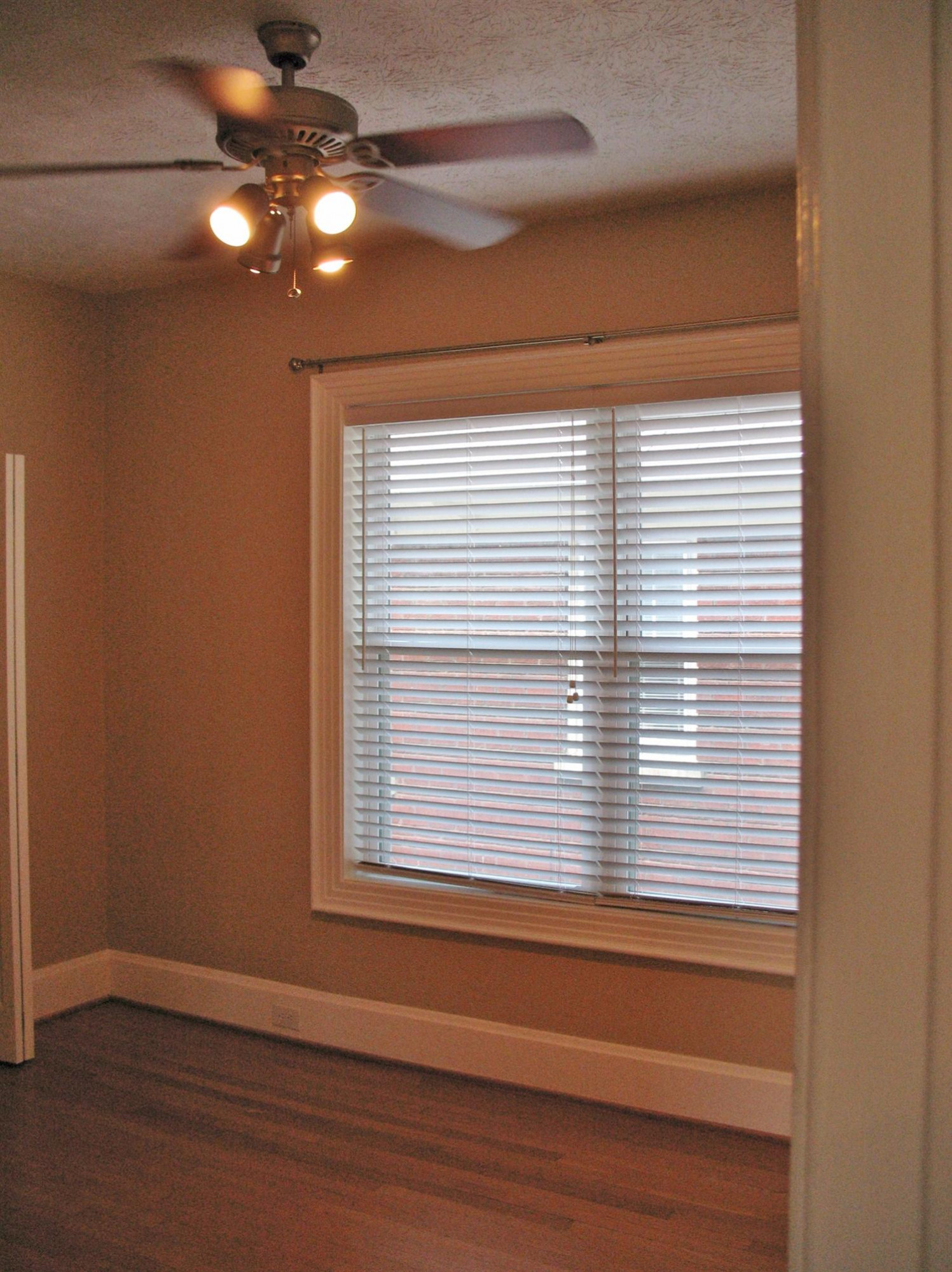 1123 Fontaine Road Lexington, KY 40502 - Photo 19 of 48 1125 - Guest/2nd Bedroom