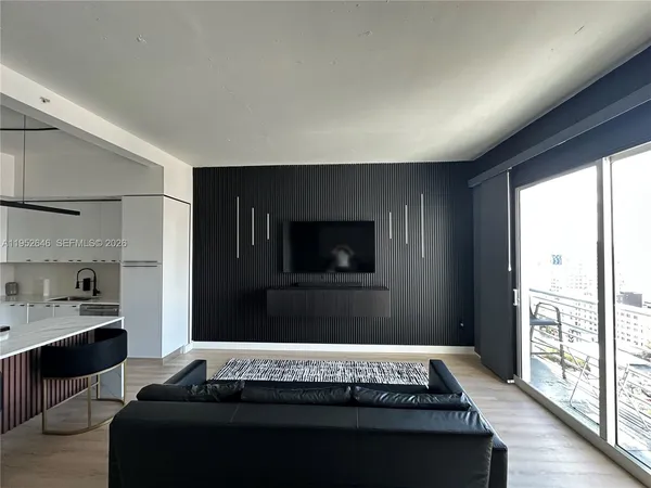 $2,500 | 234 Northeast 3rd Street, Unit 1805, Miami, FL 33132