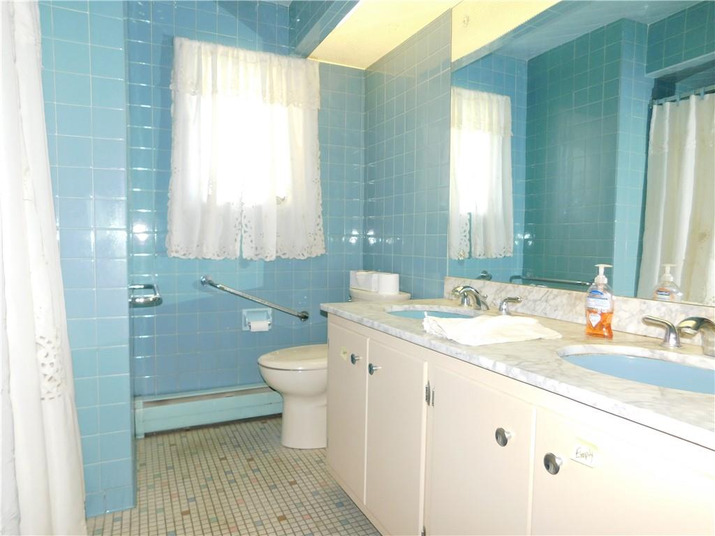 415 Fort Couch Road Pittsburgh, PA 15241 - Photo 16 of 25 Gallery Image 16
