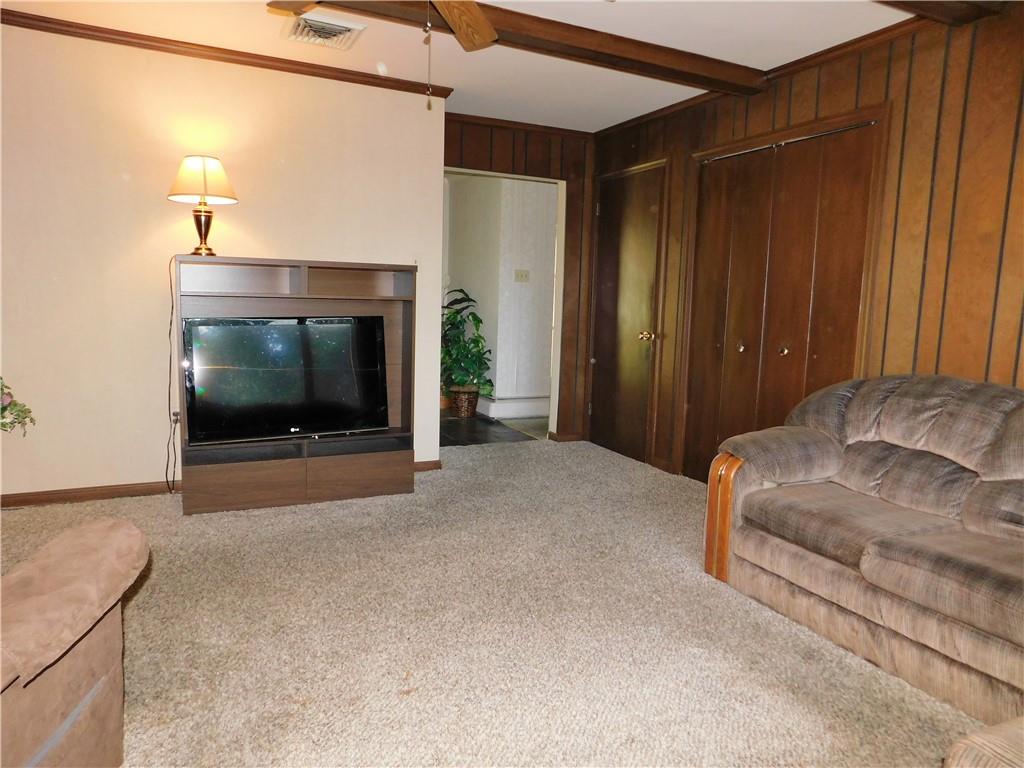 415 Fort Couch Road Pittsburgh, PA 15241 - Photo 17 of 25 Gallery Image 17