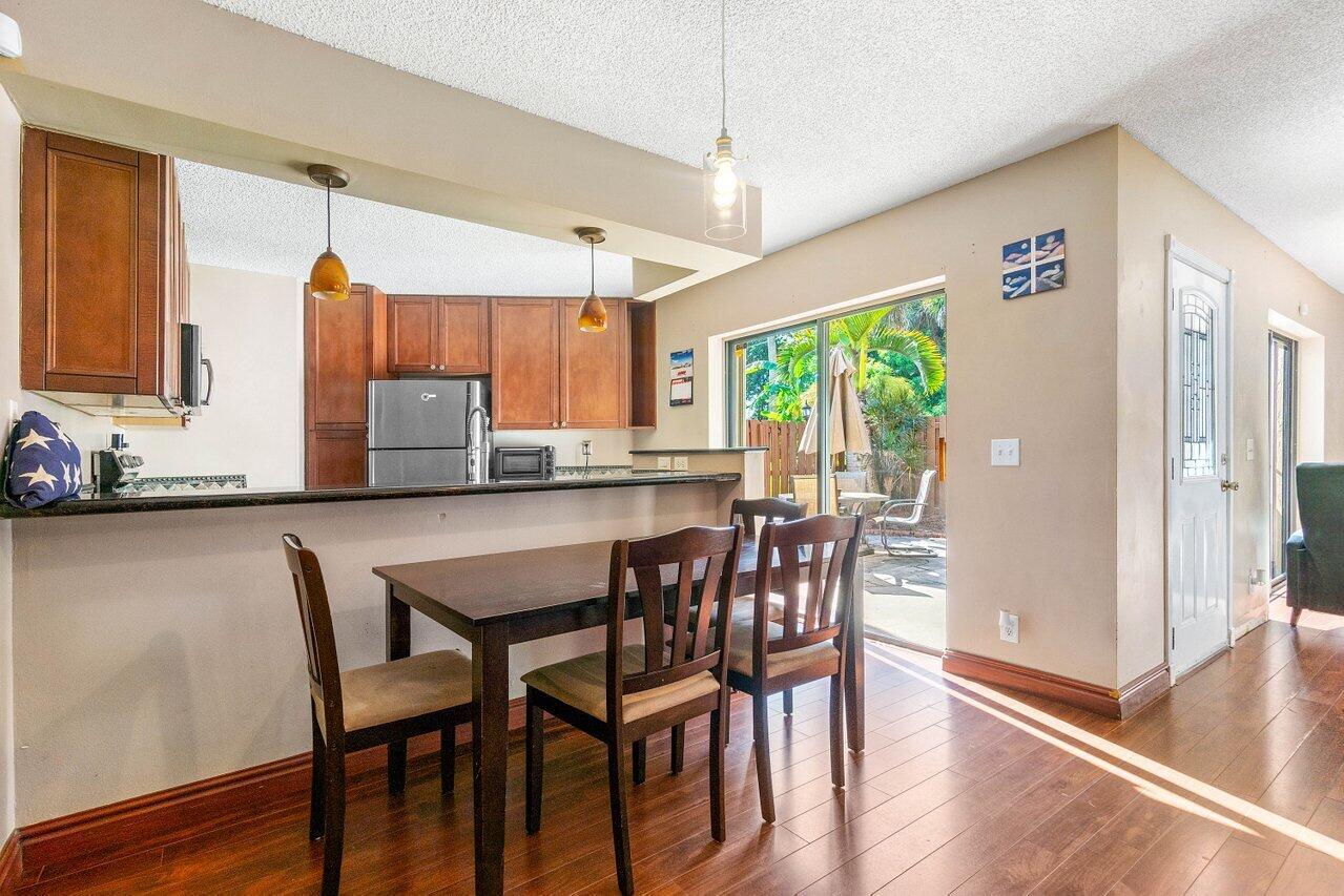 8140 Thames Boulevard, Unit C Boca Raton, FL 33433 - Photo 10 of 21 Kitchen Area 2
