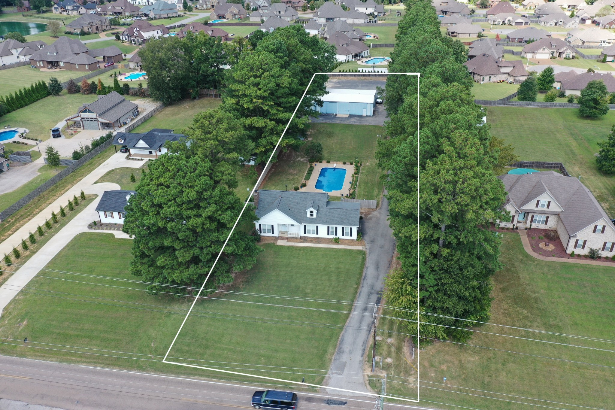 975 Ashport Road Jackson, TN 38305 - Photo 4 of 32