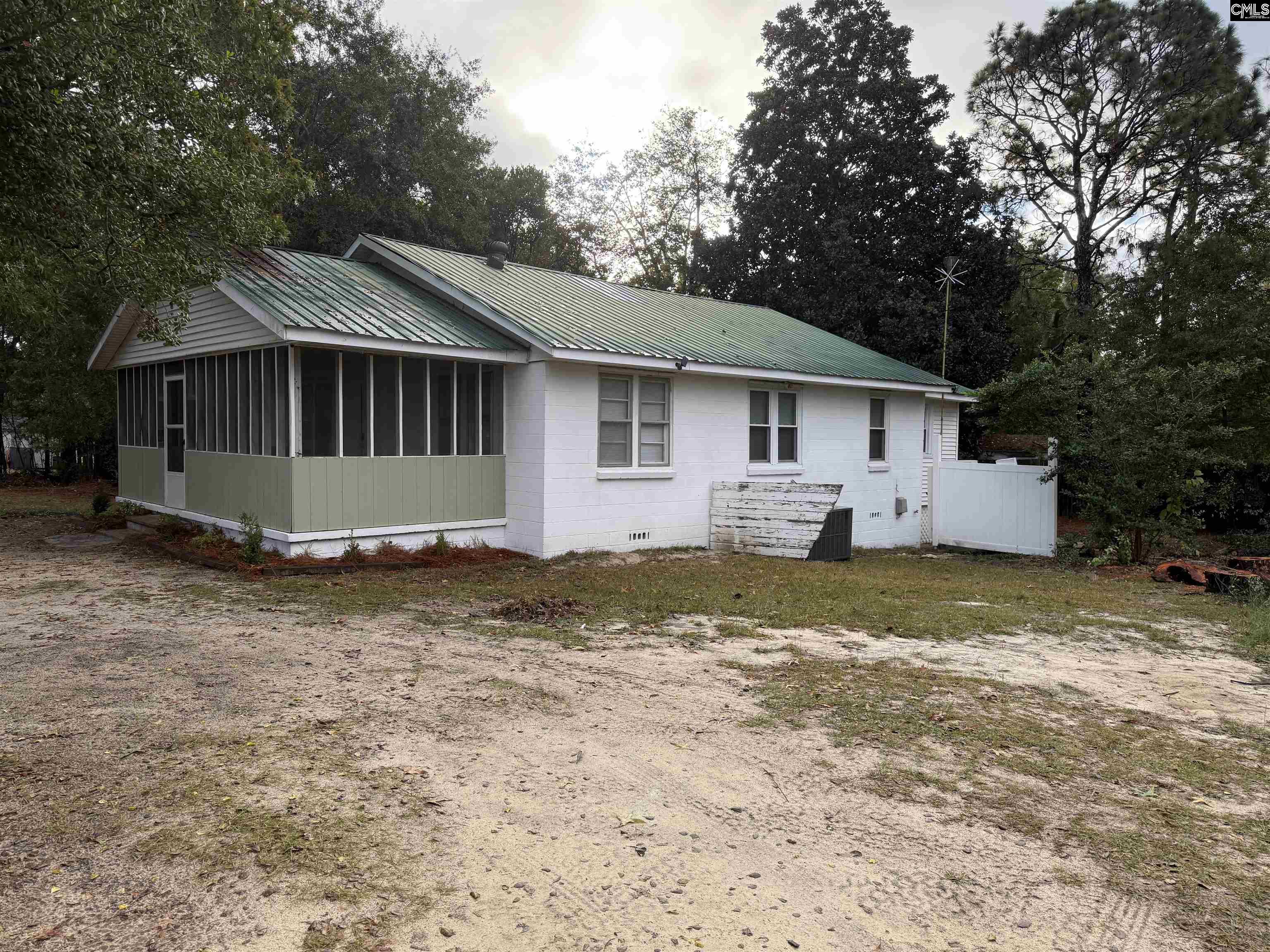 221 Meadowfield Road Gaston, SC 29053 - Photo 3 of 9