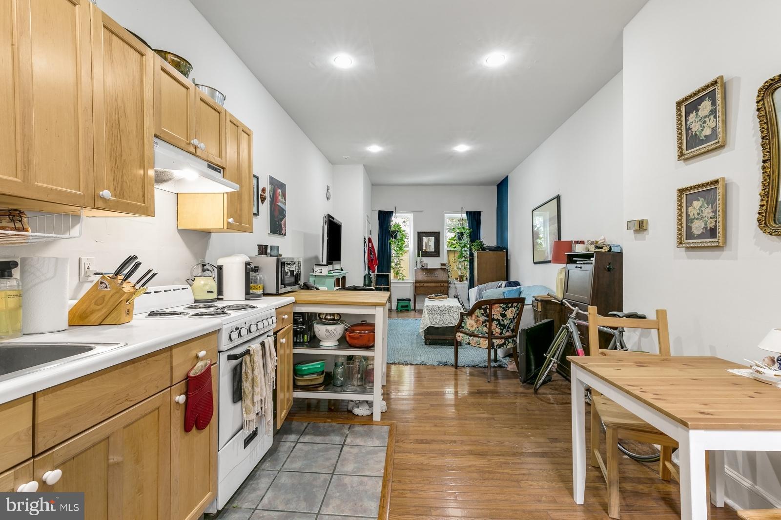 802 South 4th Street, Unit 1 Philadelphia, PA 19147 - Photo 5 of 15