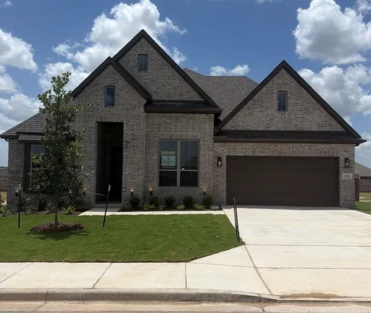 $499,990 | 1321 Speck Lane, Hewitt, TX 76643