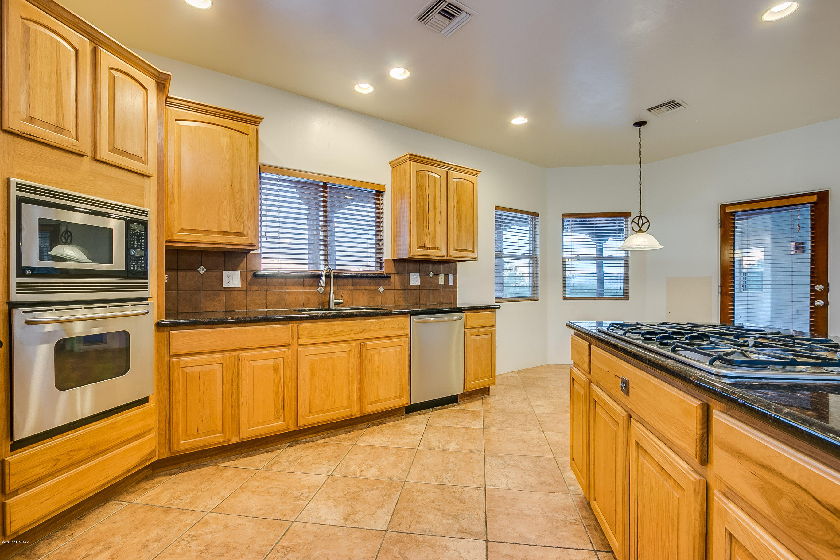 8674 South Long Bar Ranch Place Vail, AZ 85641 - Photo 7 of 29
