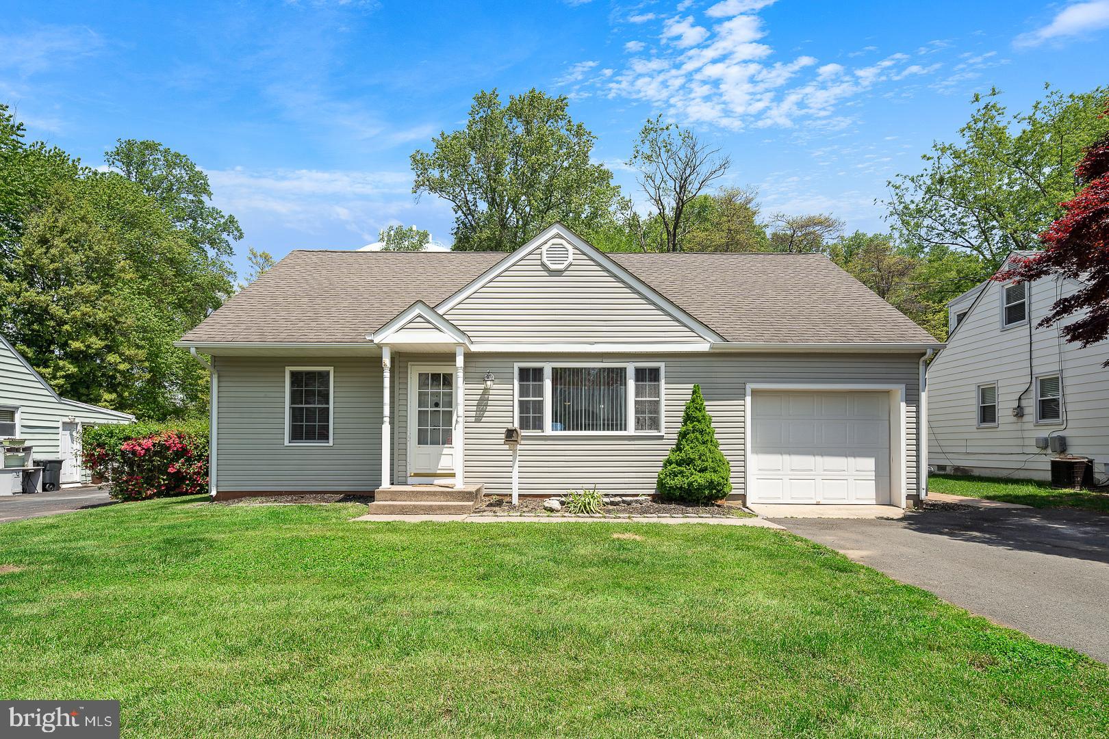 280 Clamer Road Trenton, NJ 08628 - Photo 2 of 24 Exterior front