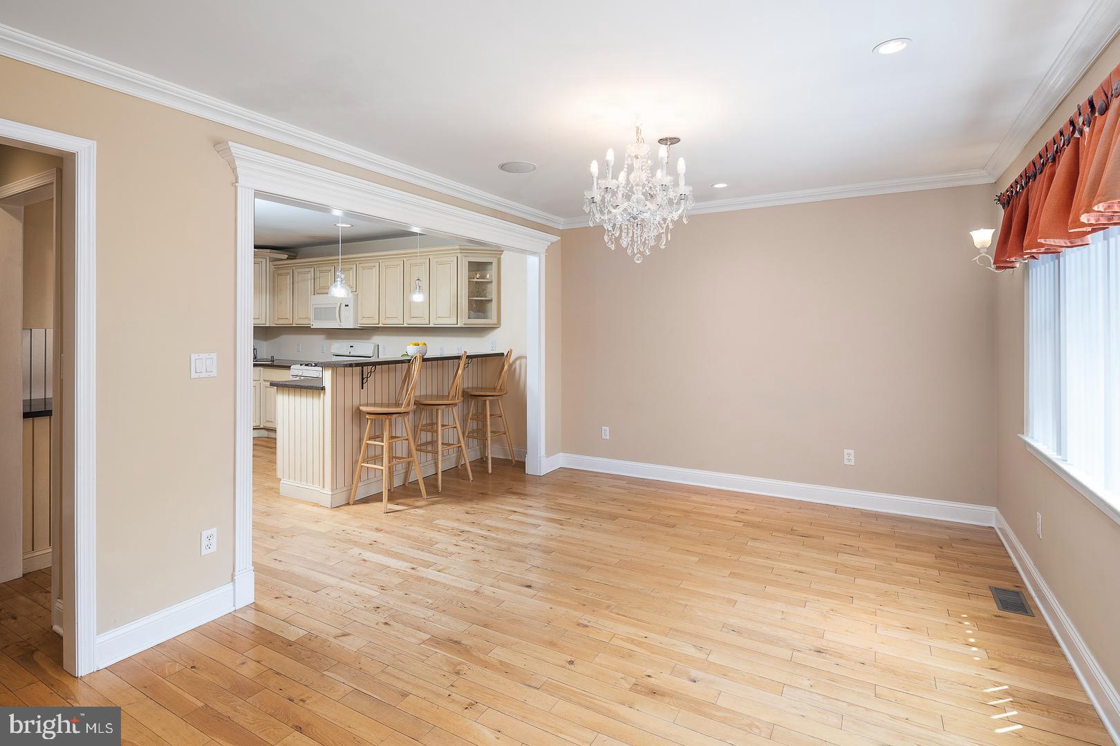 280 Clamer Road Trenton, NJ 08628 - Photo 3 of 24 Dining Room