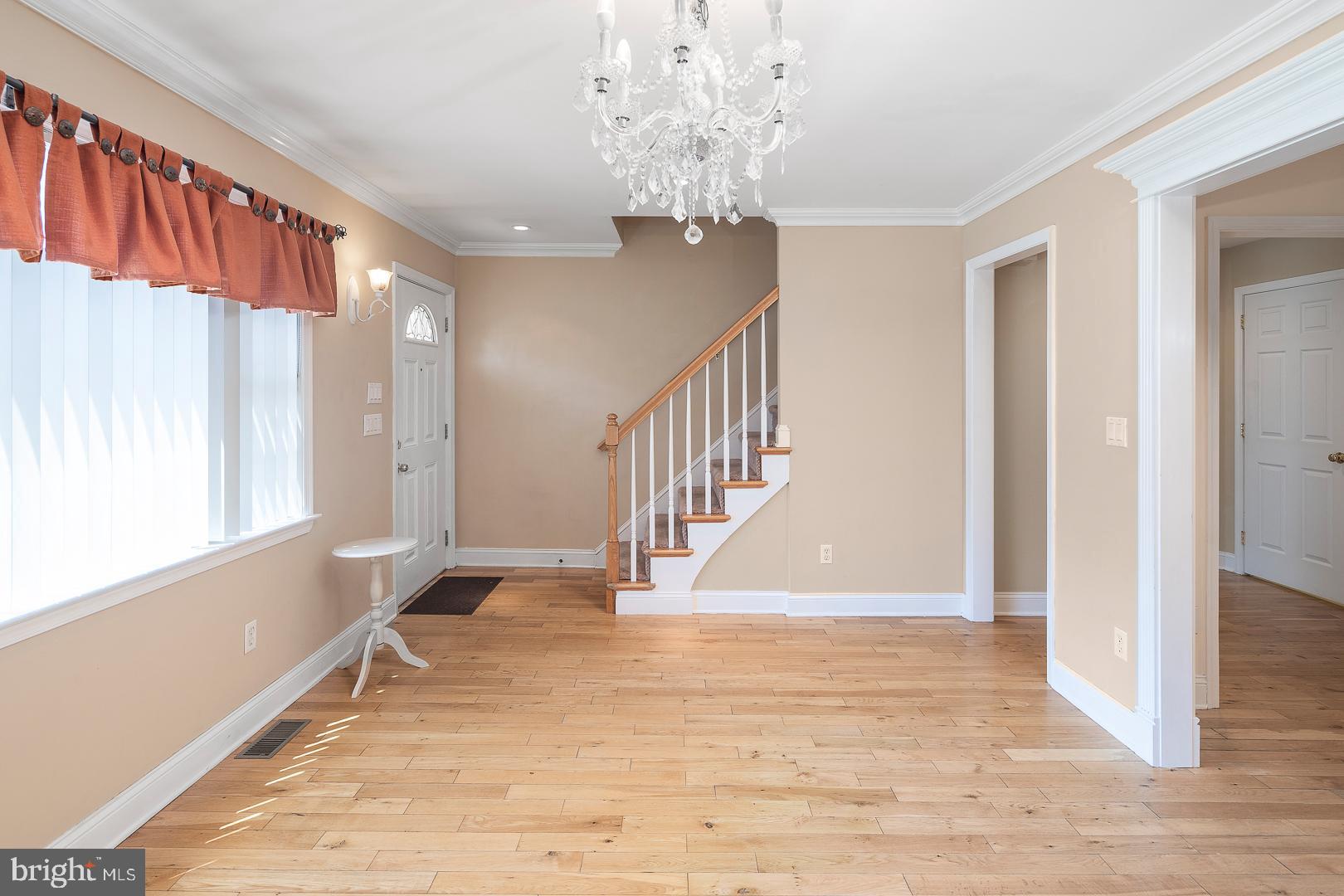 280 Clamer Road Trenton, NJ 08628 - Photo 4 of 24 Dining Room
