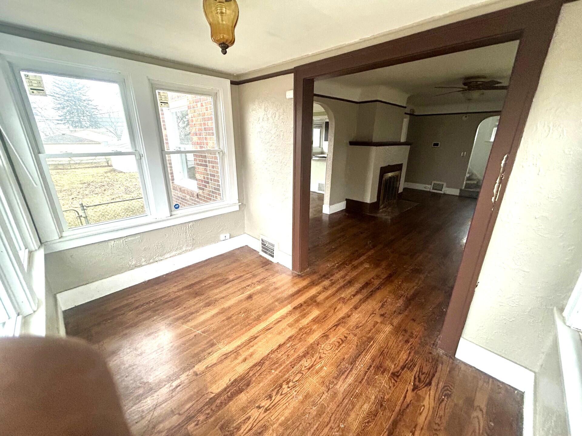 Undisclosed Address Taylor, MI 48180 - Photo 11 of 17 Sunroom 2