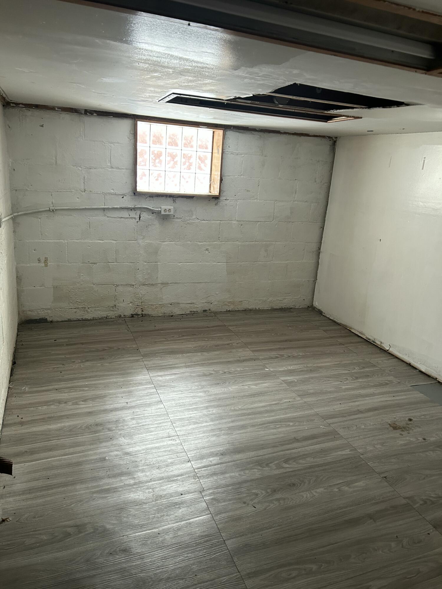 Undisclosed Address Taylor, MI 48180 - Photo 16 of 17 IMG_0562