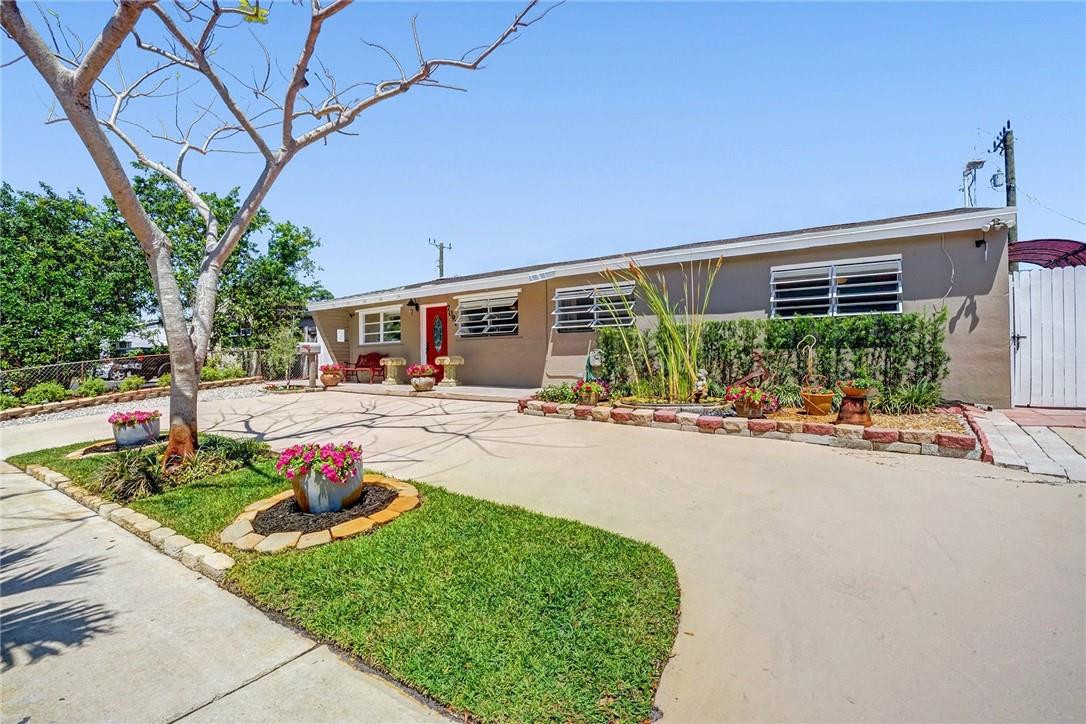 7091 Raleigh Street Hollywood, FL 33024 - Photo 3 of 53 Photo 3