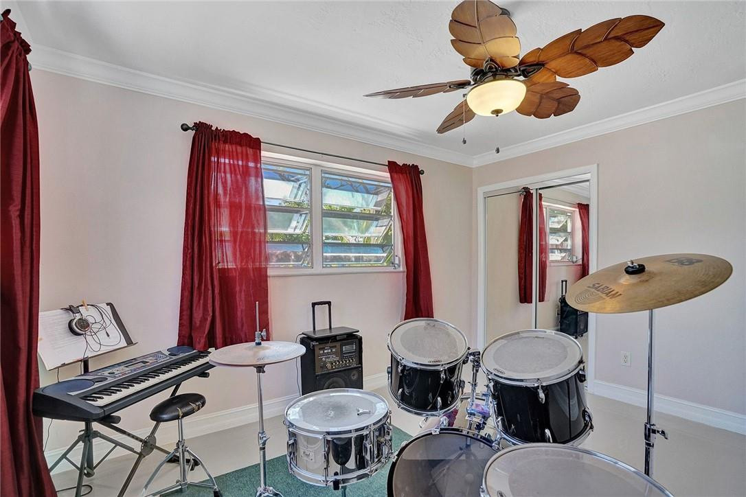 7091 Raleigh Street Hollywood, FL 33024 - Photo 10 of 53 Photo 10