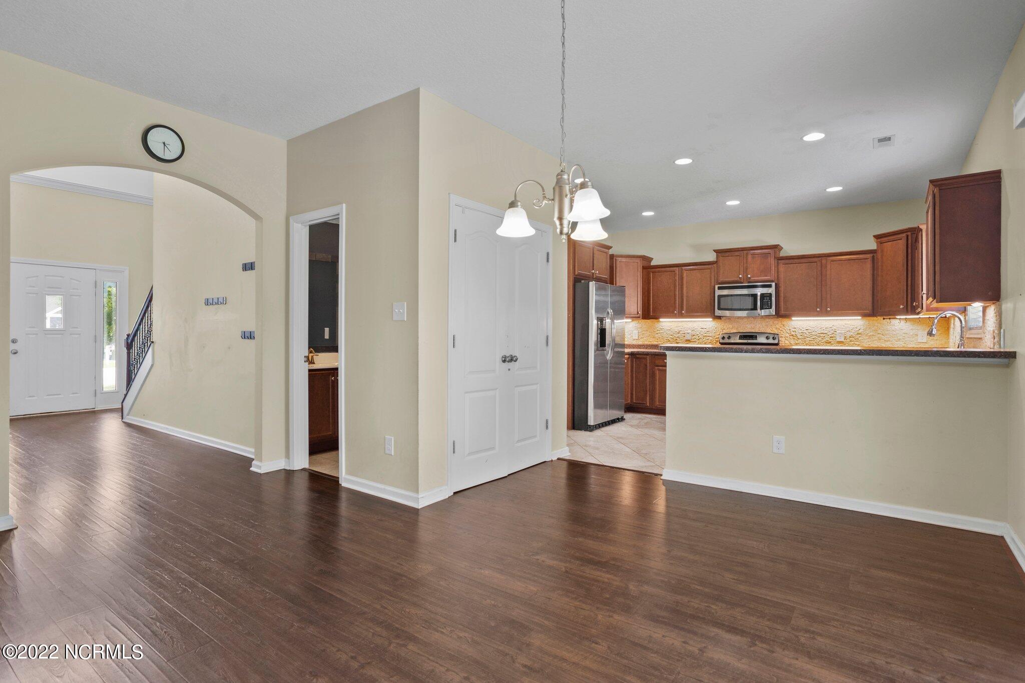307 Merin Height Road Jacksonville, NC 28546 - Photo 28 of 43 46-web-or-mls-DSC03438