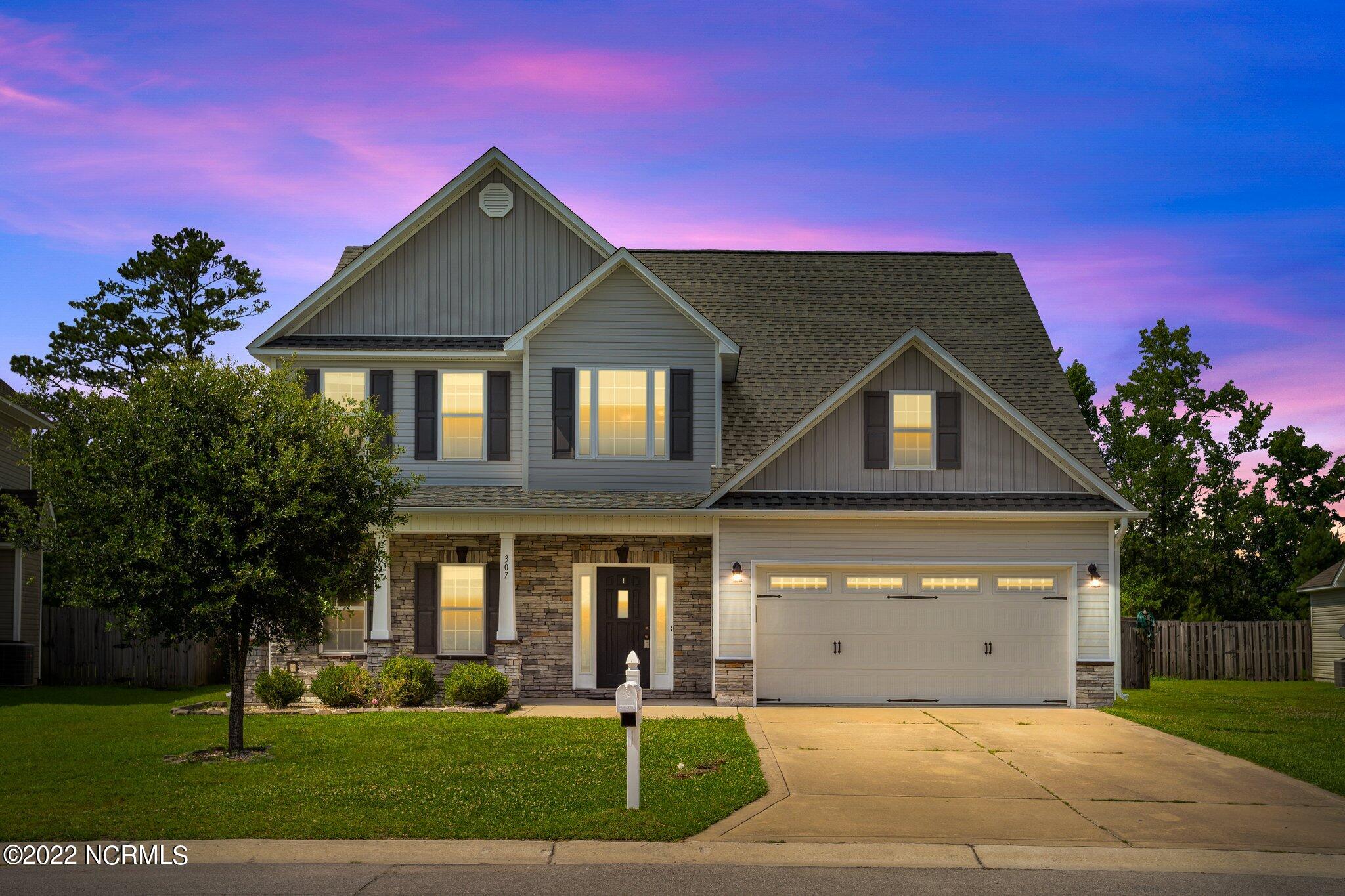 307 Merin Height Road Jacksonville, NC 28546 - Photo 4 of 43 1-web-or-mls-DSC03287_1