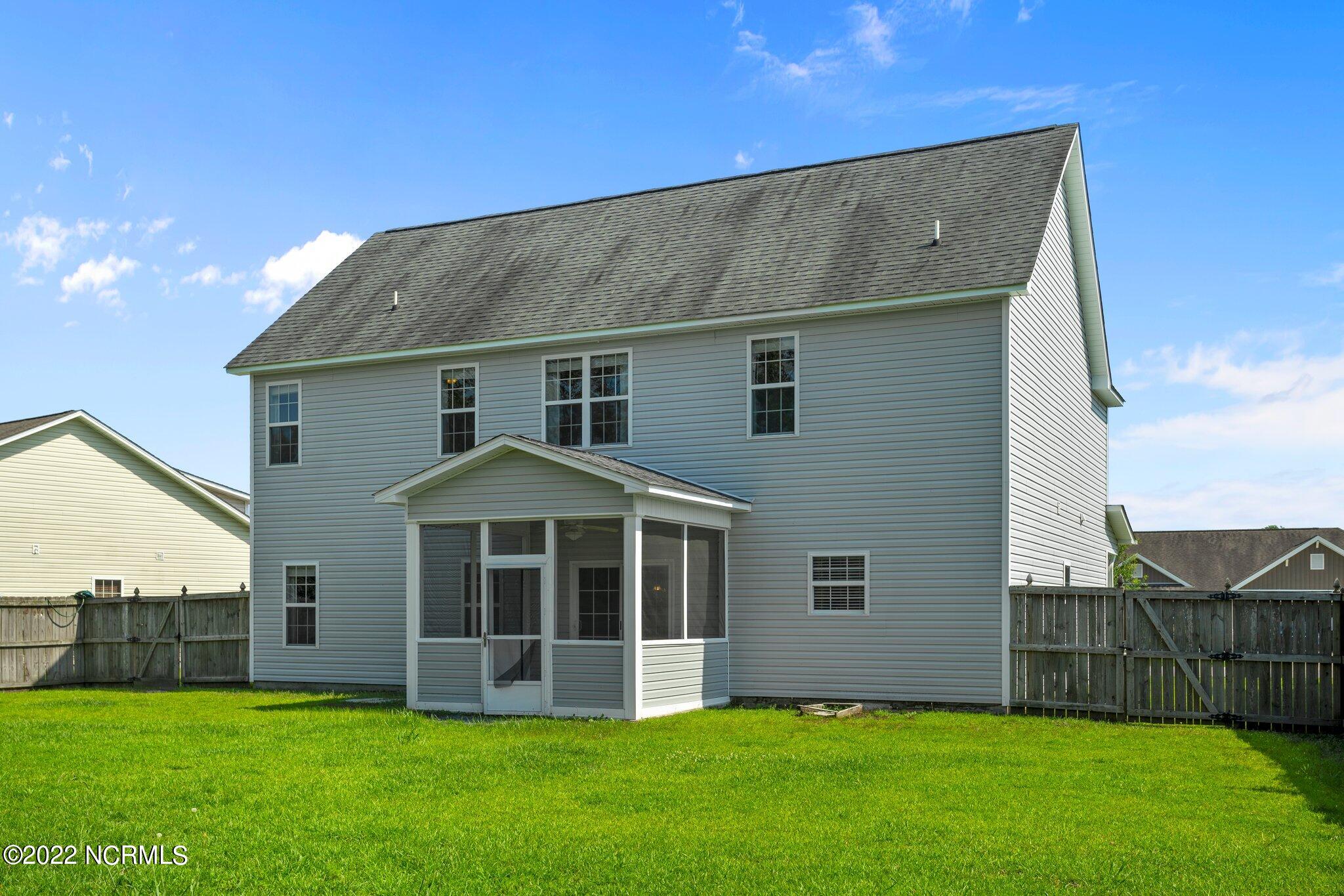 307 Merin Height Road Jacksonville, NC 28546 - Photo 9 of 43 7-web-or-mls-DSC03296
