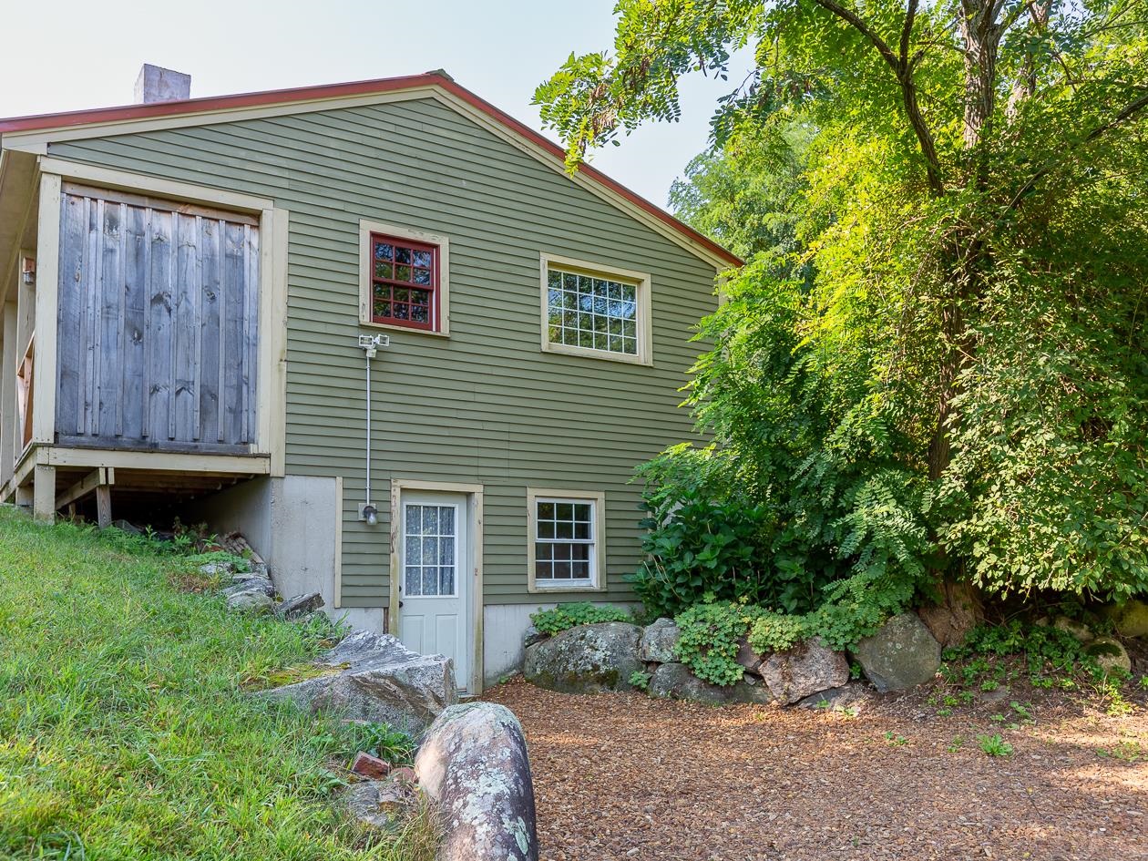 47 Prescott Road Epping, NH 03042 - Photo 7 of 36
