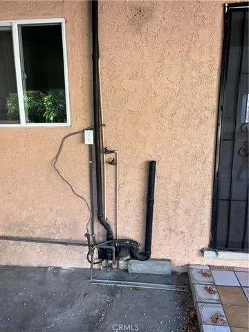 $2,500 | 7880 North Claybeck Avenue, Sun Valley, CA 91352