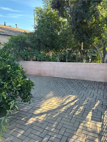 $2,500 | 7880 North Claybeck Avenue, Sun Valley, CA 91352