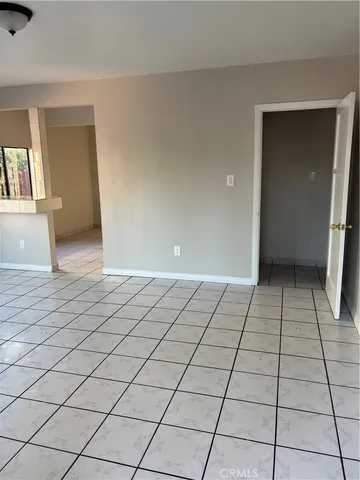 $2,500 | 7880 North Claybeck Avenue, Sun Valley, CA 91352