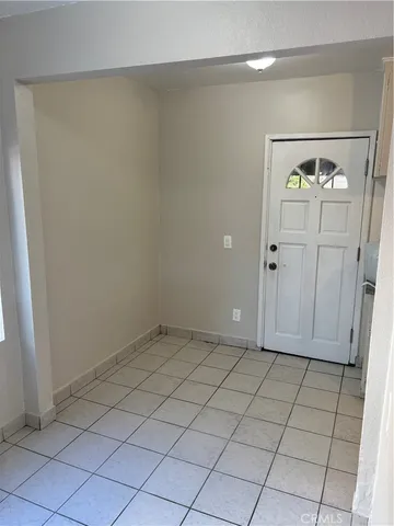 $2,500 | 7880 North Claybeck Avenue, Sun Valley, CA 91352