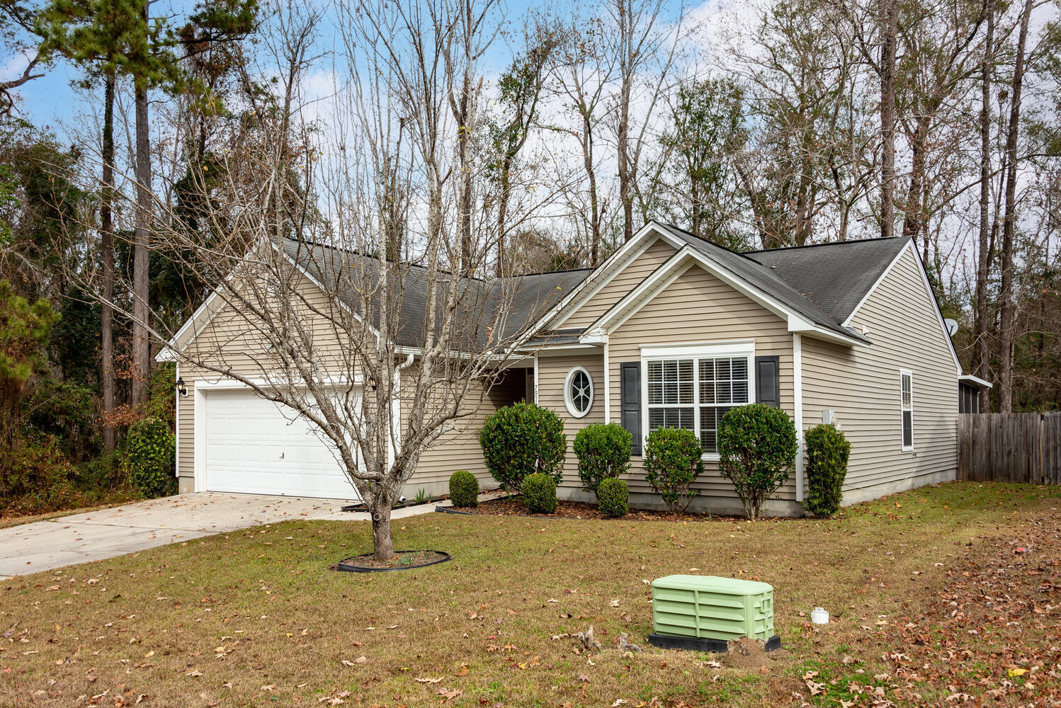 7911 New Ryder Rd North-large-003-011-KL