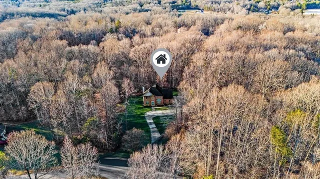 $549,900 | 1803 Elk Run Court, Oak Ridge, NC 27310