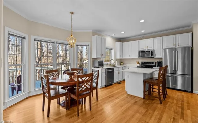 $549,900 | 1803 Elk Run Court, Oak Ridge, NC 27310