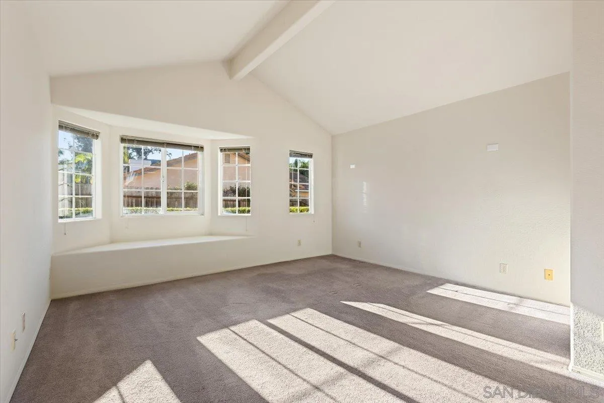 2130 Anda Lucia Way Oceanside, CA 92056 - Photo 11 of 29