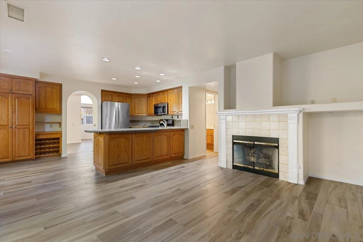 2130 Anda Lucia Way Oceanside, CA 92056 - Photo 17 of 29