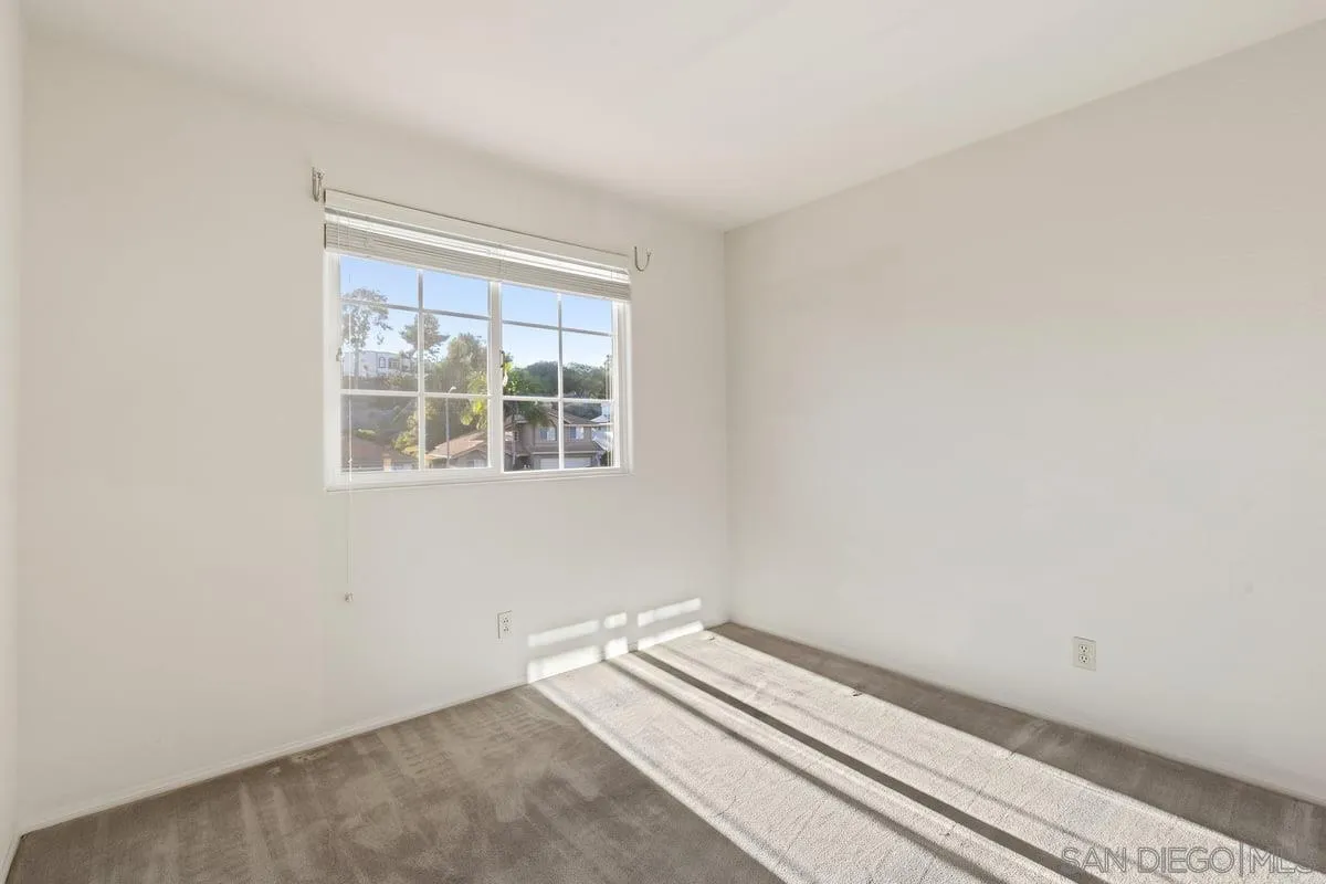 2130 Anda Lucia Way Oceanside, CA 92056 - Photo 25 of 29