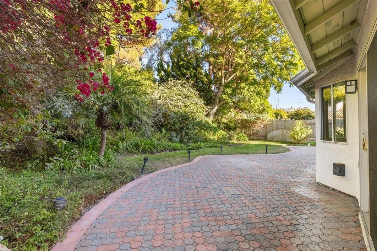2130 Anda Lucia Way Oceanside, CA 92056 - Photo 28 of 29