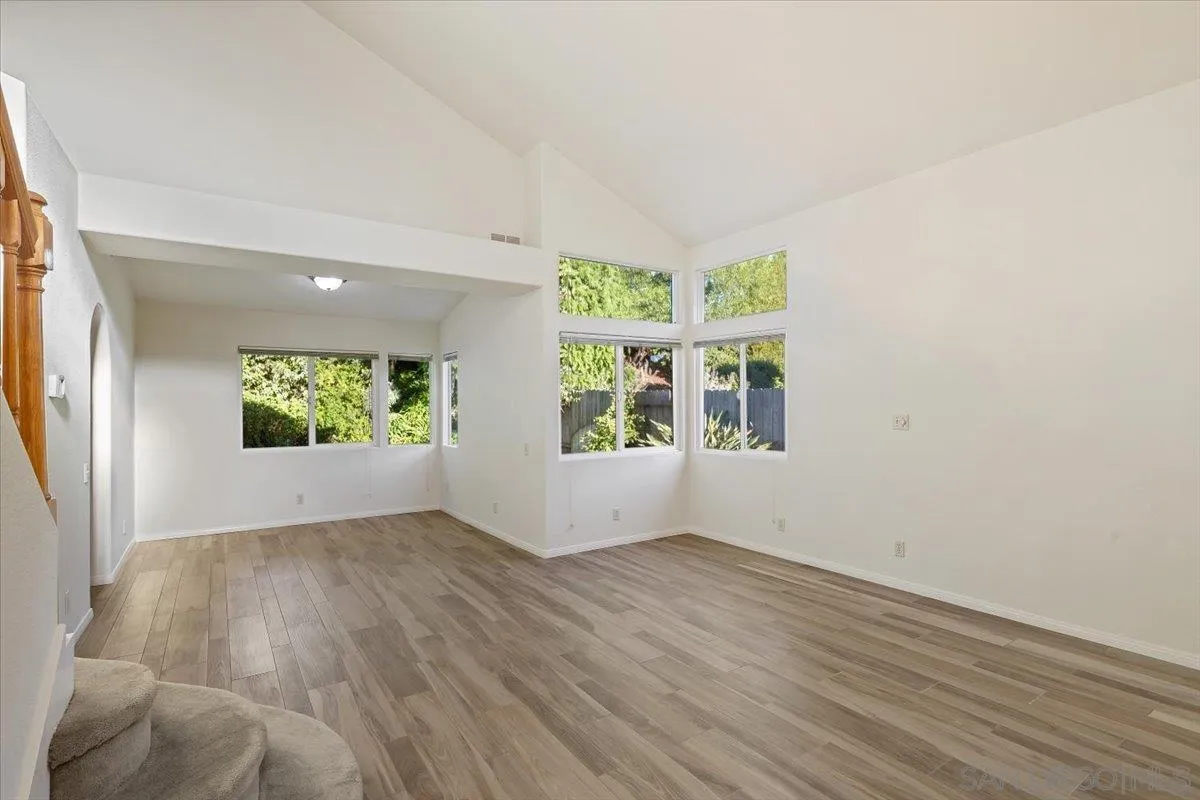 2130 Anda Lucia Way Oceanside, CA 92056 - Photo 6 of 29