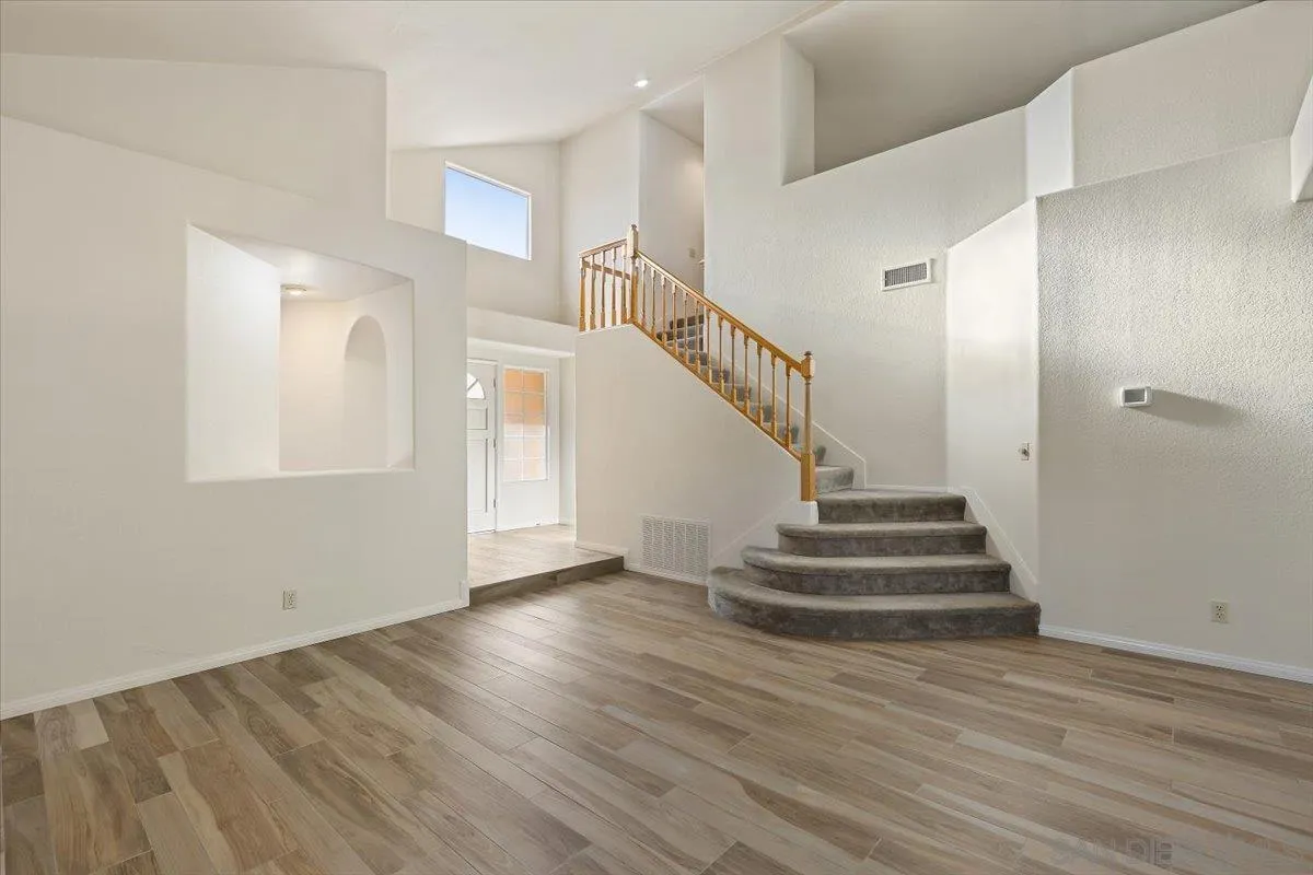 2130 Anda Lucia Way Oceanside, CA 92056 - Photo 8 of 29