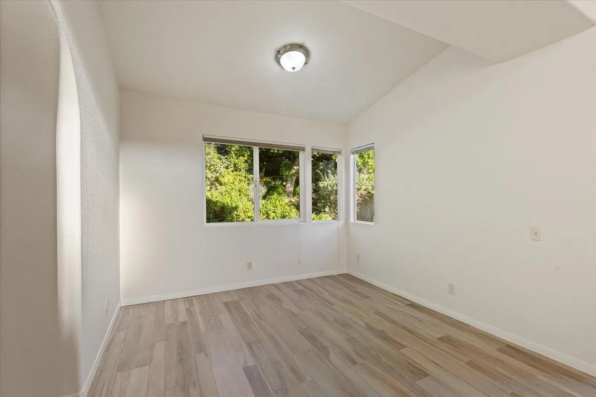 2130 Anda Lucia Way Oceanside, CA 92056 - Photo 10 of 29