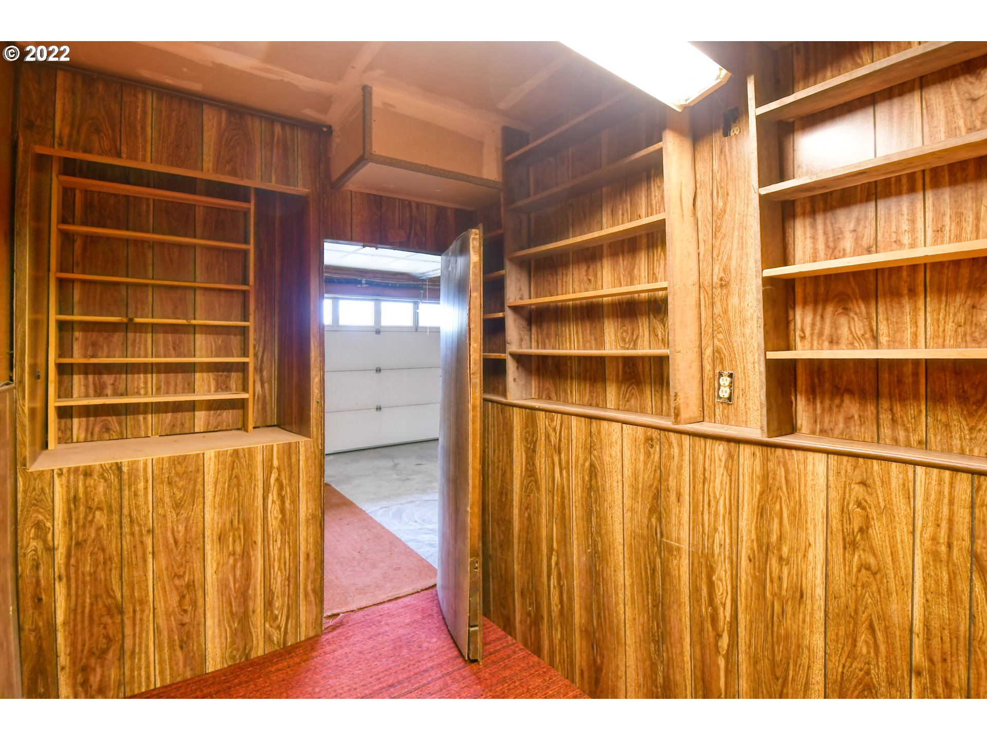 3339 Southwest Ladow Avenue Pendleton, OR 97801 - Photo 24 of 32 a view of walk in closet with empty racks