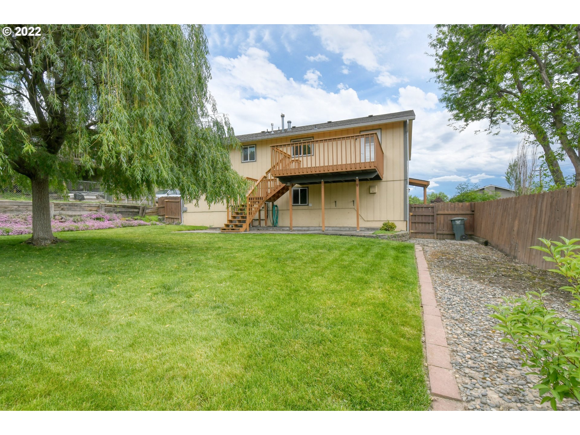 3339 Southwest Ladow Avenue Pendleton, OR 97801 - Photo 25 of 32 a view of house with backyard