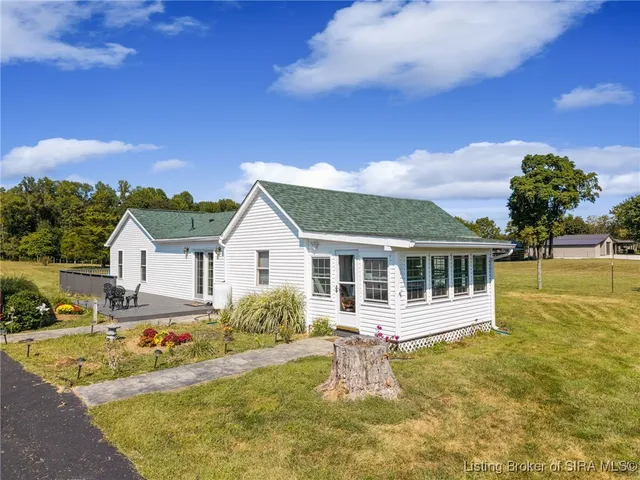 $369,900 | 3490 Locust Point Road Southeast, Corydon, IN 47112