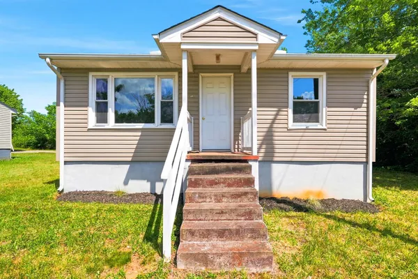 $219,900 | 4601 Shula Drive, Hurt, VA 24563