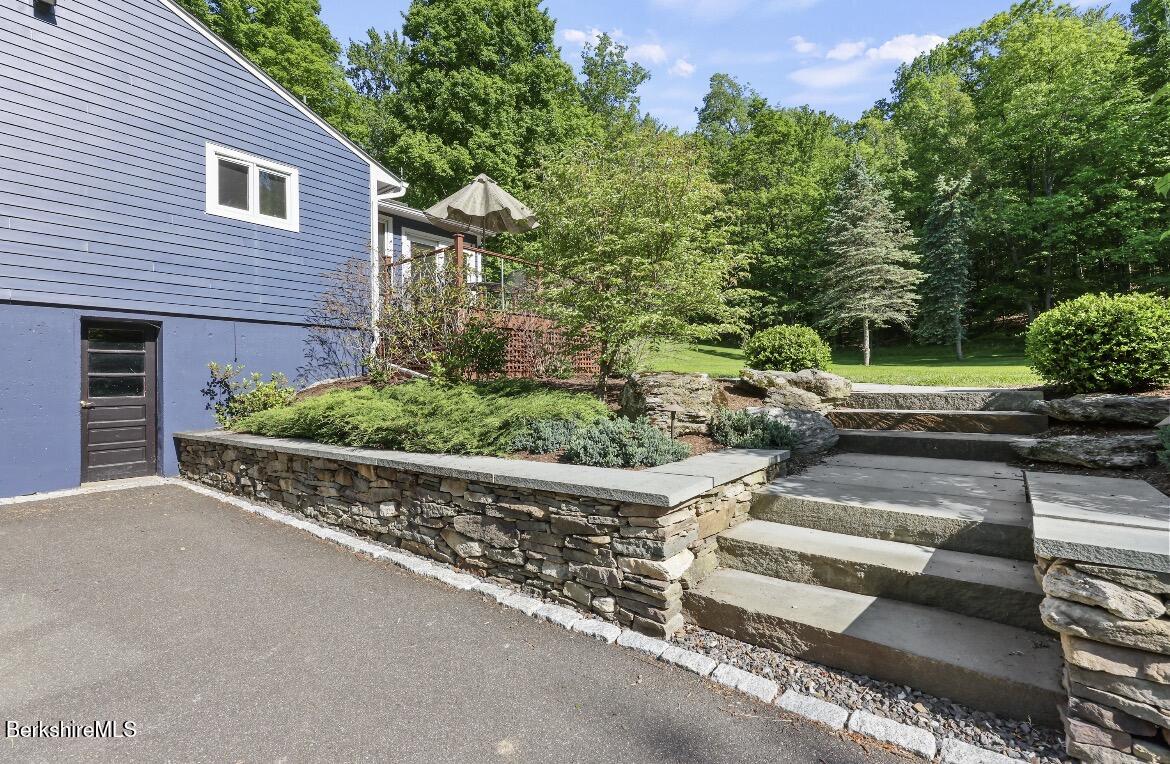 15 Cross Road West Stockbridge, MA 01266 - Photo 22 of 33 IMG_1928