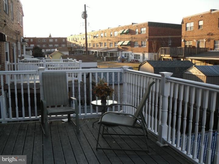 12744 Kenny Road Philadelphia, PA 19154 - Photo 19 of 20 Deck