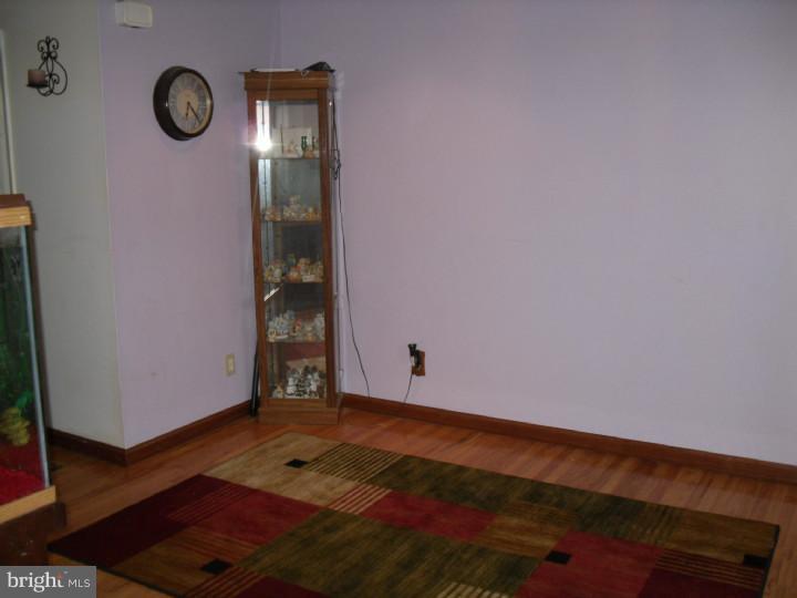 12744 Kenny Road Philadelphia, PA 19154 - Photo 8 of 20 Dining Room