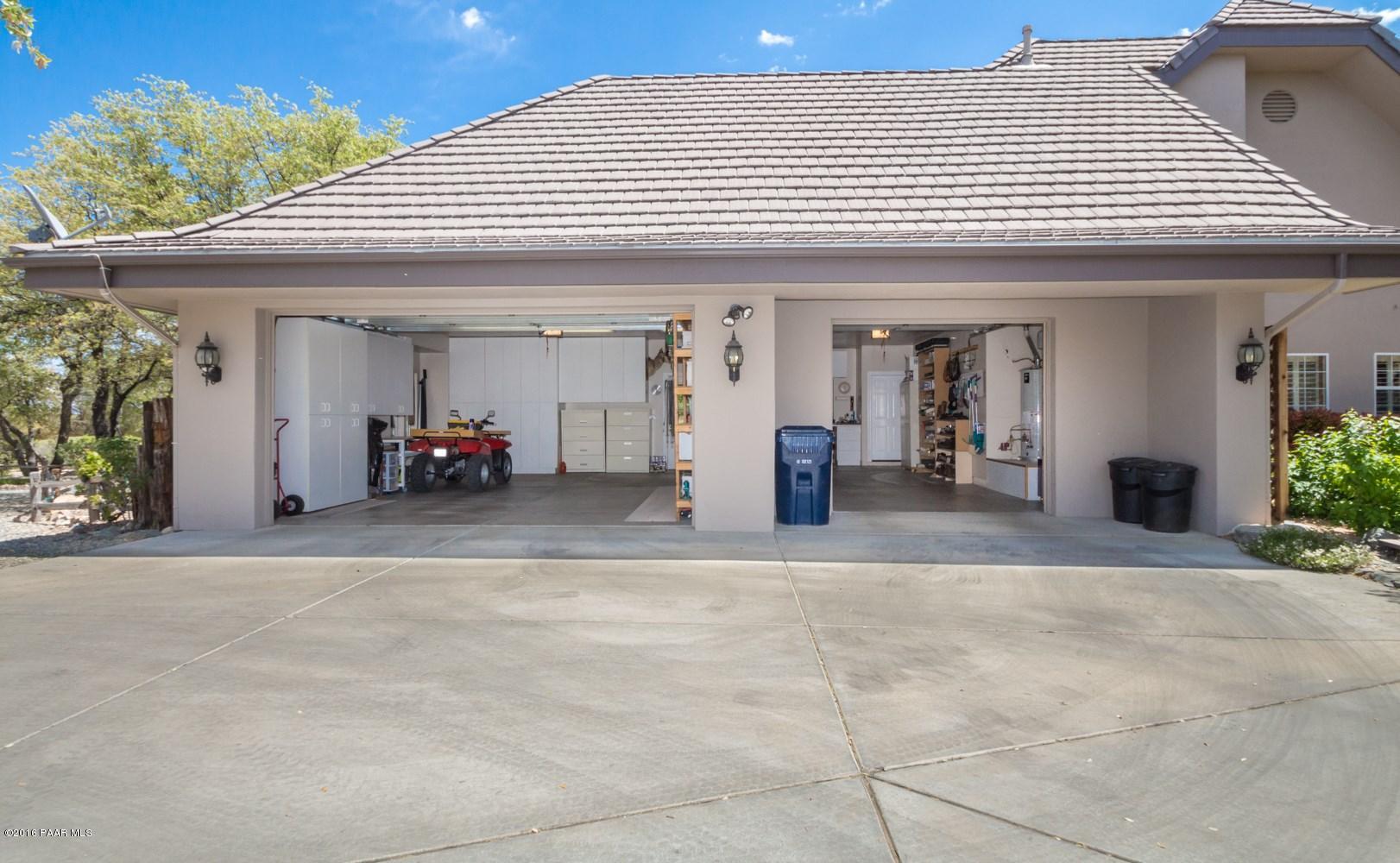 2535 West Bard Ranch Road Prescott, AZ 86305 - Photo 21 of 39 Attached 3+ Car Oversized Garage
