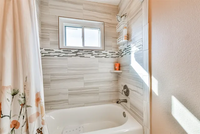 $2,200 | 3007 Chester Drive, Pearland, TX 77584