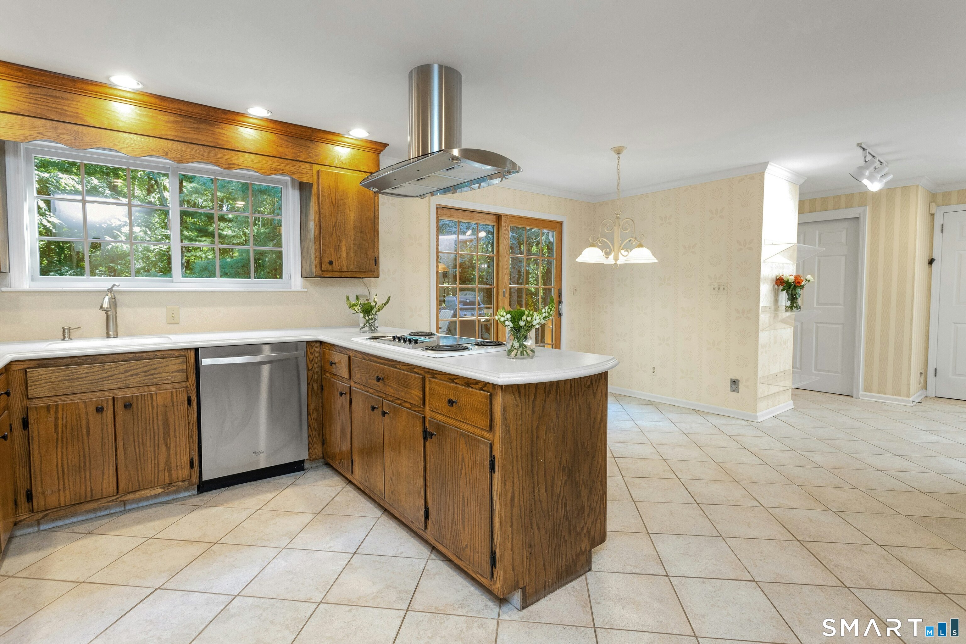 45 East Common Road Easton, CT 06612 - Photo 8 of 38 Kitchen.