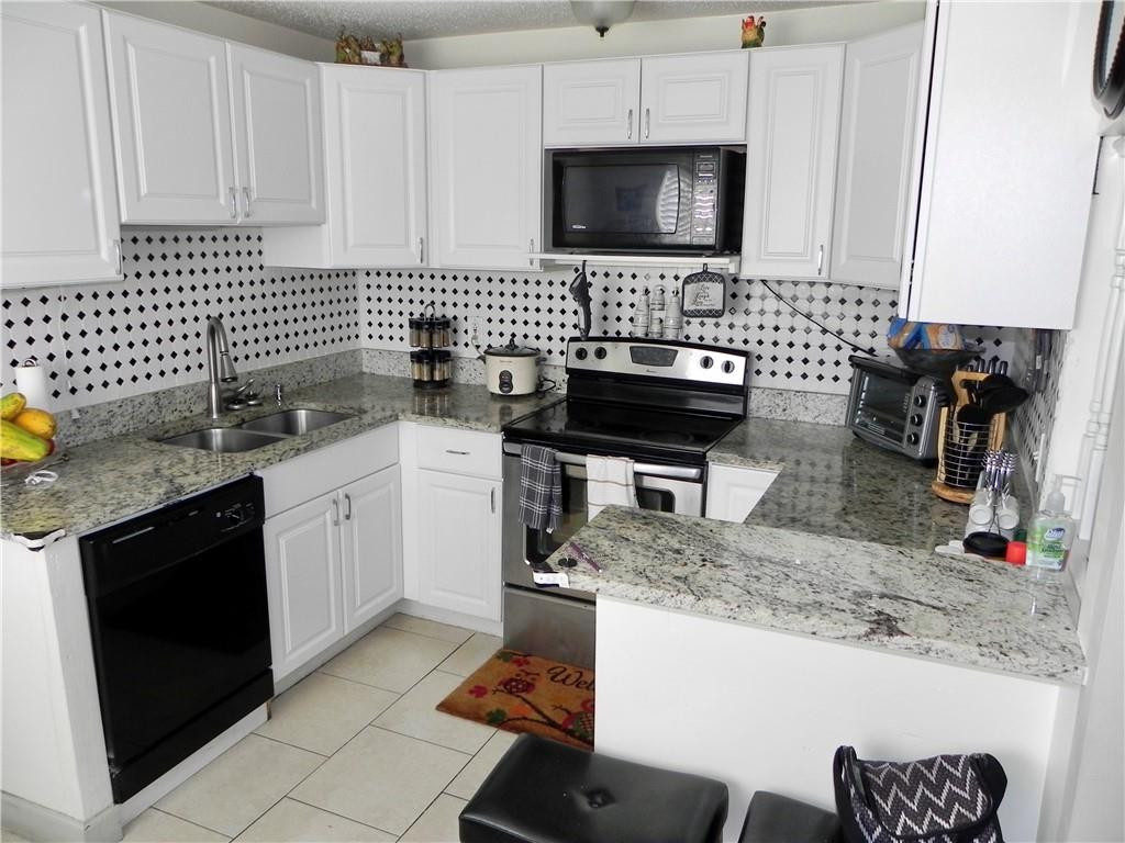 5869 Coconut Road West Palm Beach, FL 33413 - Photo 5 of 21 Photo 5