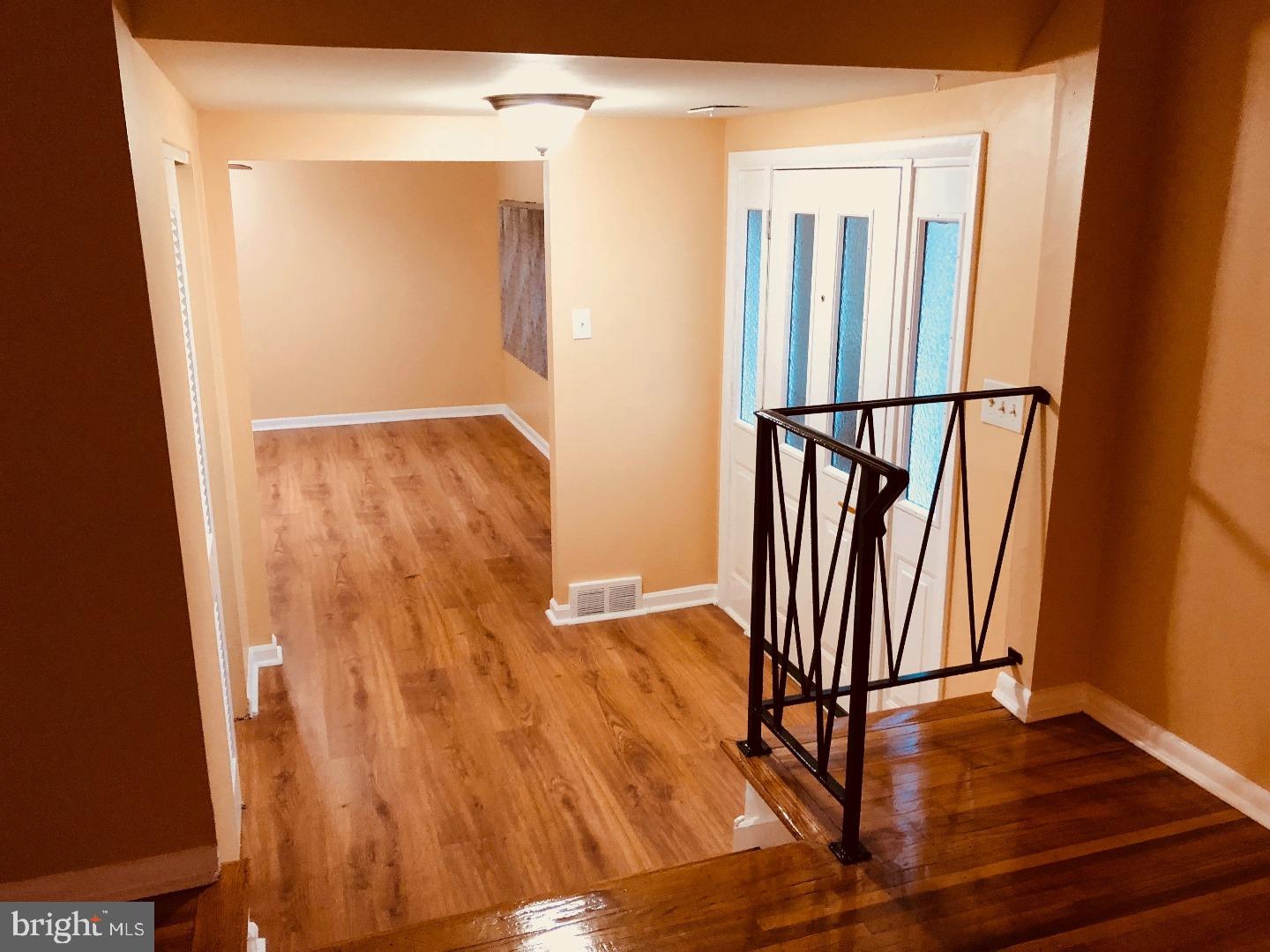 818 Rennard Street Philadelphia, PA 19116 - Photo 4 of 25