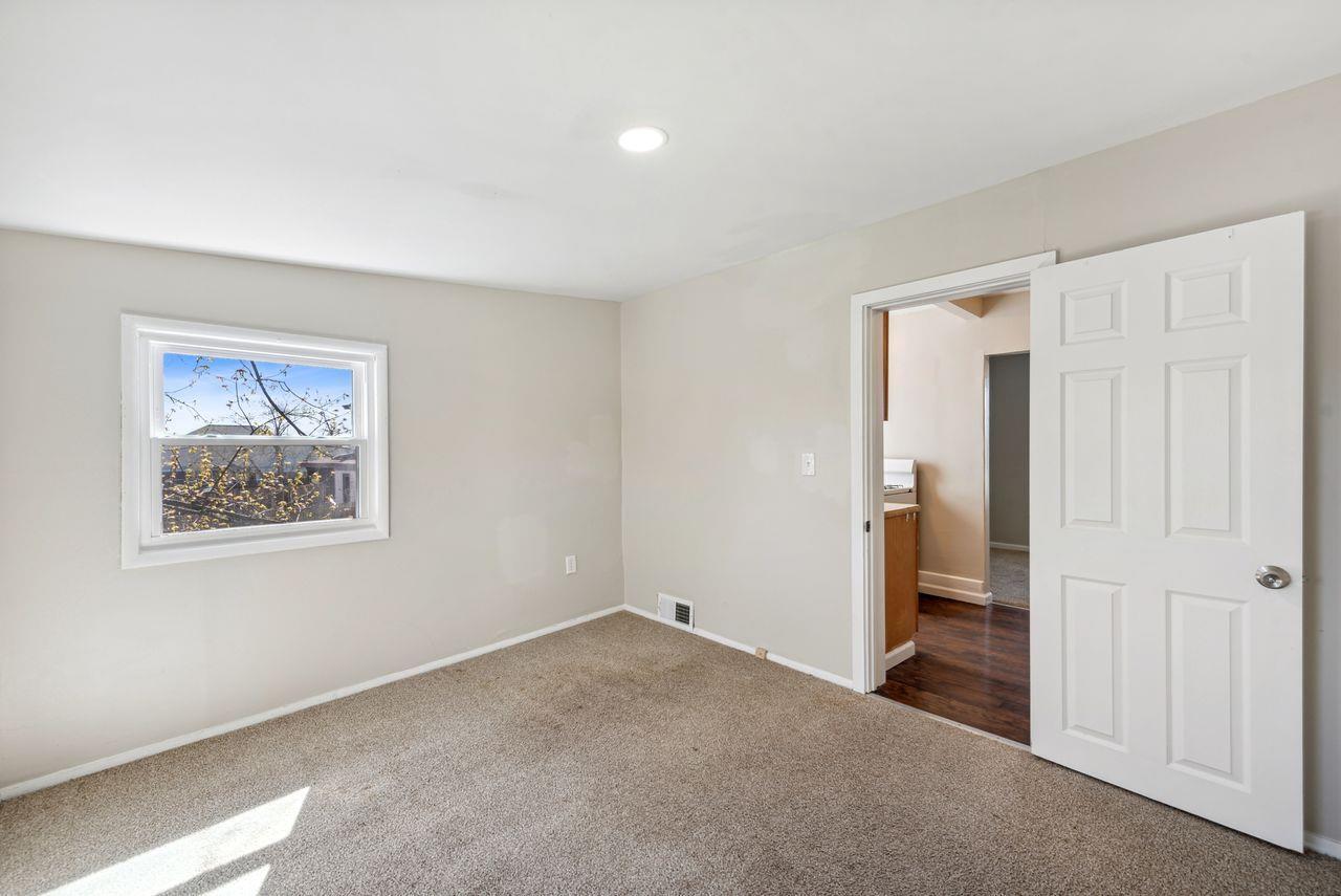 5728 Bridgetown Road Cincinnati, OH 45248 - Photo 29 of 40